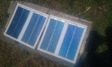 Fotovoltaická nabíječka táborových mobilů v podání kateřinických skautů (foto Pavel Drábek)
